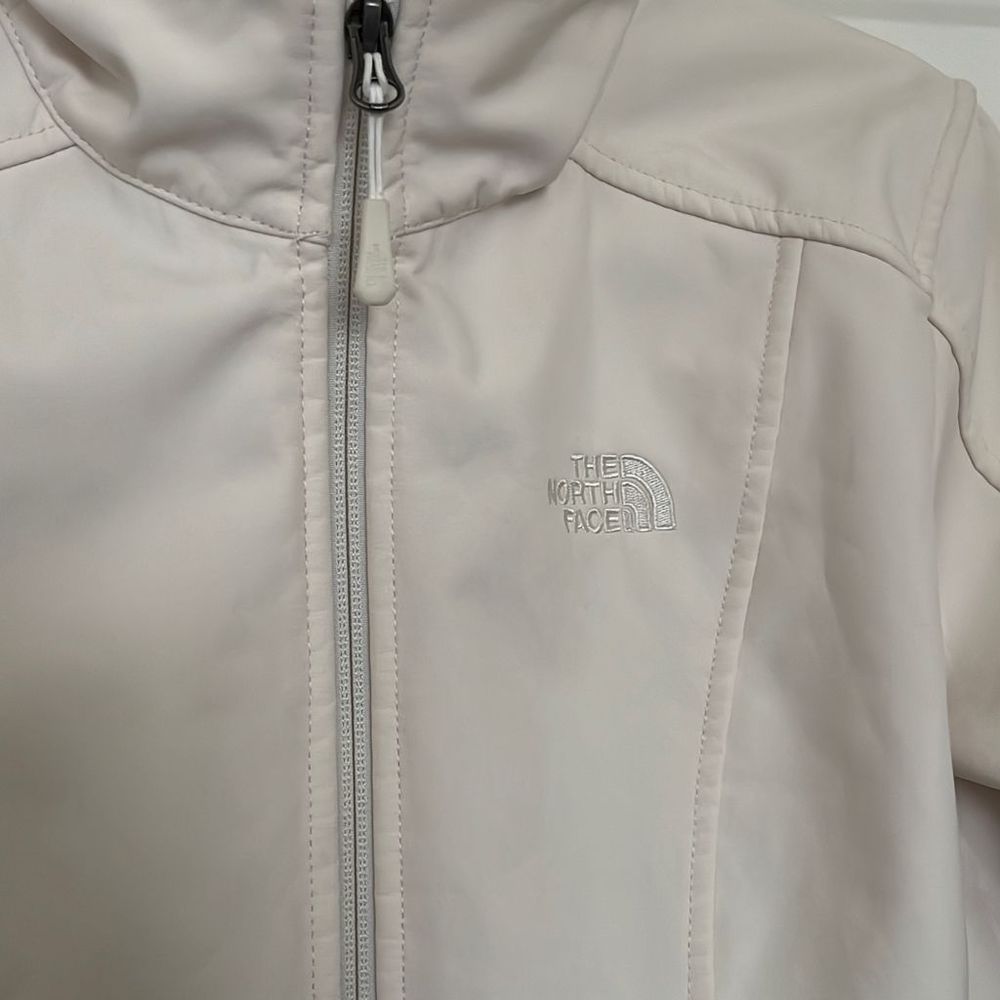 The North Face Jacket - Picture 2 of 7